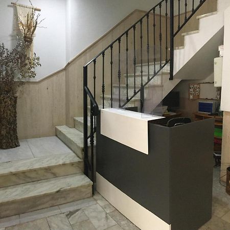 Hotel Delphos Moraleja Bagian luar foto