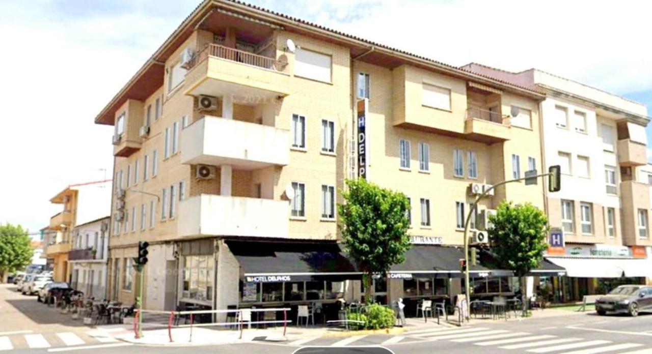 Hotel Delphos Moraleja Bagian luar foto