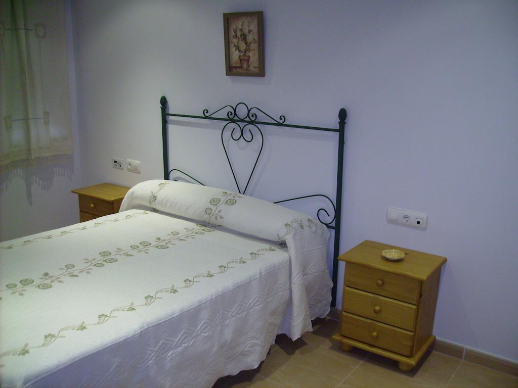 Hotel Delphos Moraleja Ruang foto